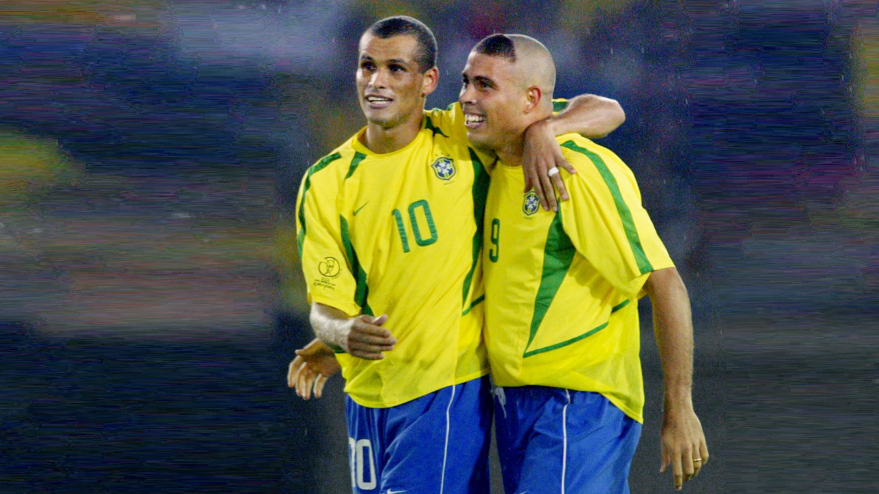 周琦陈盈骏训练中交流长达10分钟 他俩想破解广厦包夹